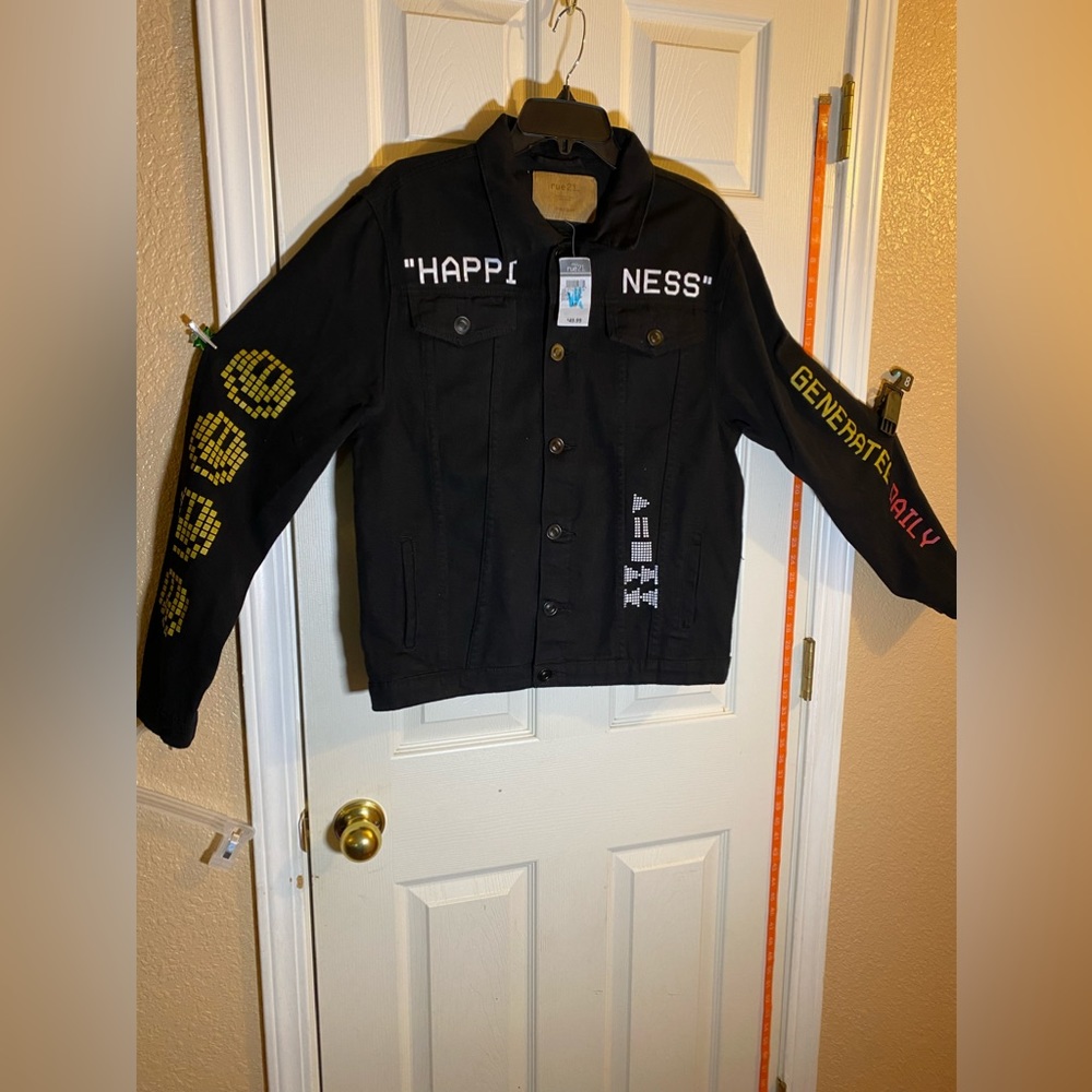 Rue21 Men’s Sz M Denim Jean Biker Style Jacket Black $49.99 “Happiness” NWT
